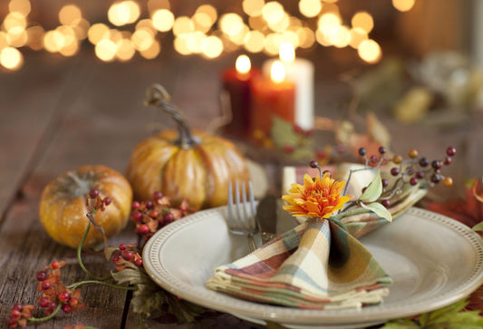 How to Decorate the Dinner Table for Thanksgiving